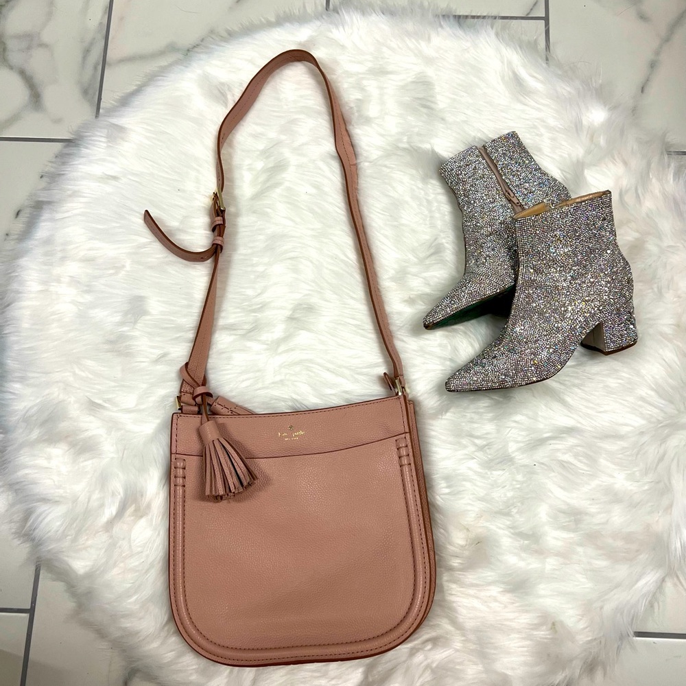 Larger Kate Spade Shoulder Bag - Like New! Peach color and used once.